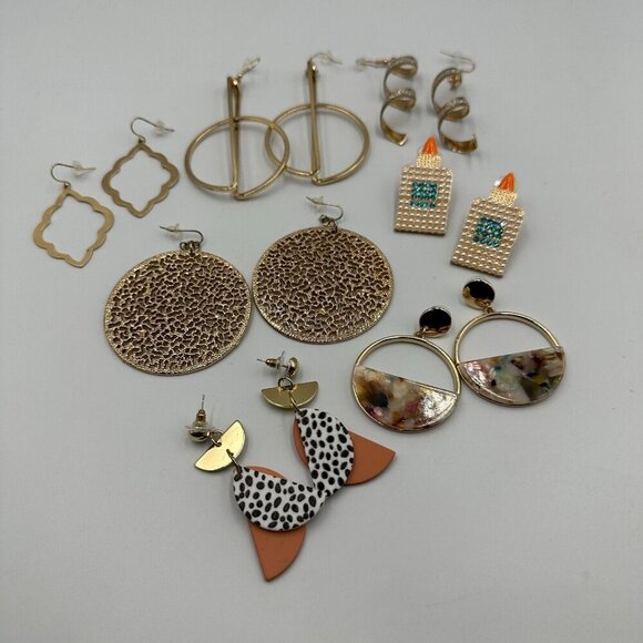 Statement Earrings Lot Gold Tone Pierced Dangle Mixed Styles - Picture 1 of 16